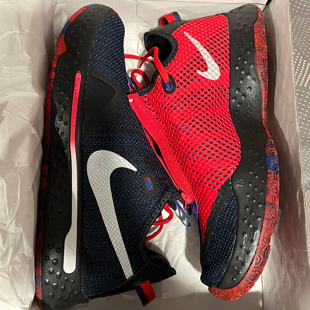 Nike Paul George IV NEVER WORN Men’s Size 11